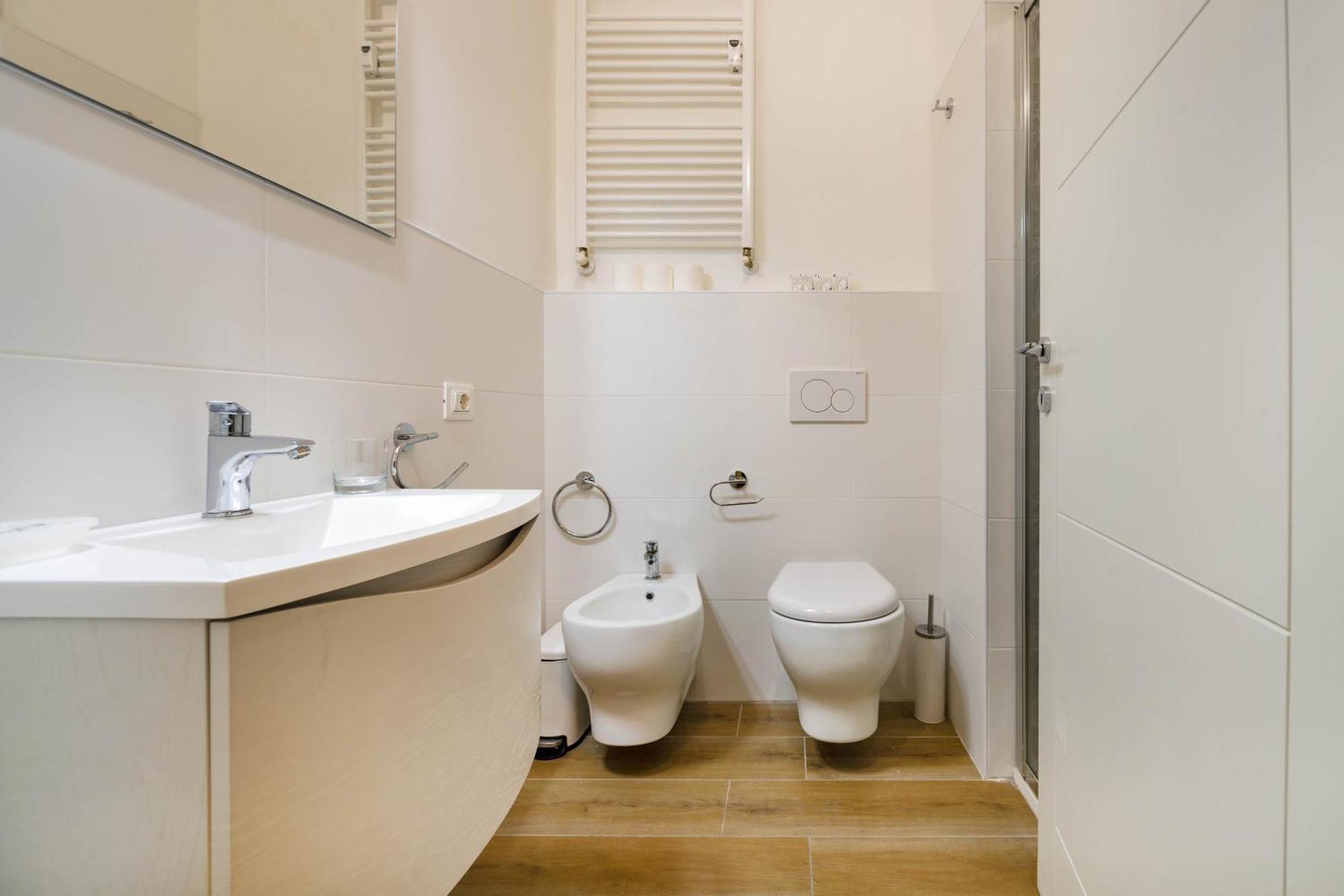 Italianflat - Elegant 2 Bedrooms With Balcony, 5 Min Walking From Arena